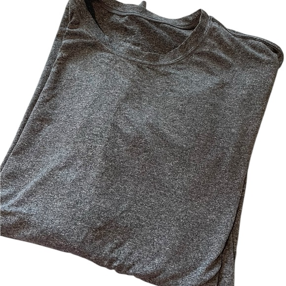 Russell Athletic Other - Russell Athletic Men's Short Sleeve Crewneck T-Shirt - Charcoal Gray